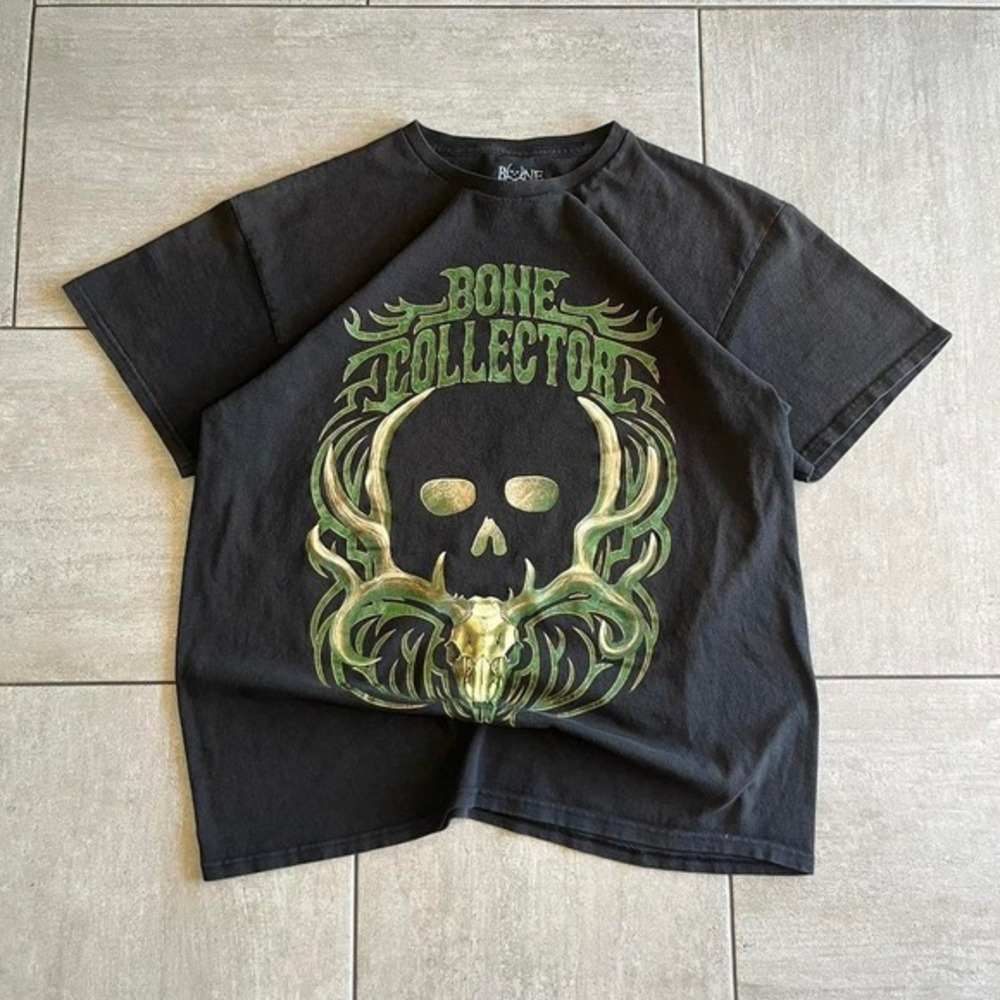 Bone Collector Mens‎ Graphic Tee Black Green Skull Antler Hunting Shirt